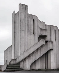 Monolith 03
