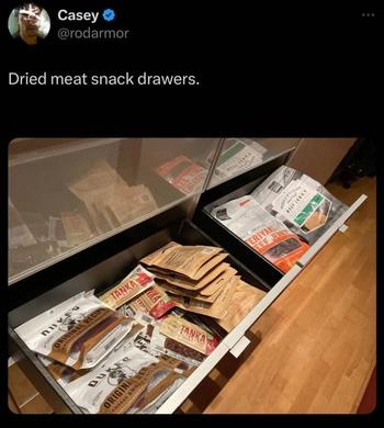 DRIED•MEAT•SNACK•DRAWERS